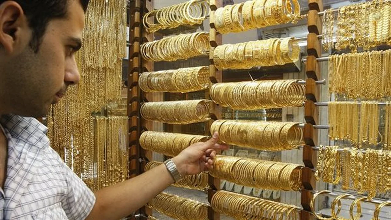 مكاسب قياسية للمعدن الأصفر في فبراير وصعود مستمر للشهر السابع رغم التوترات الدولية